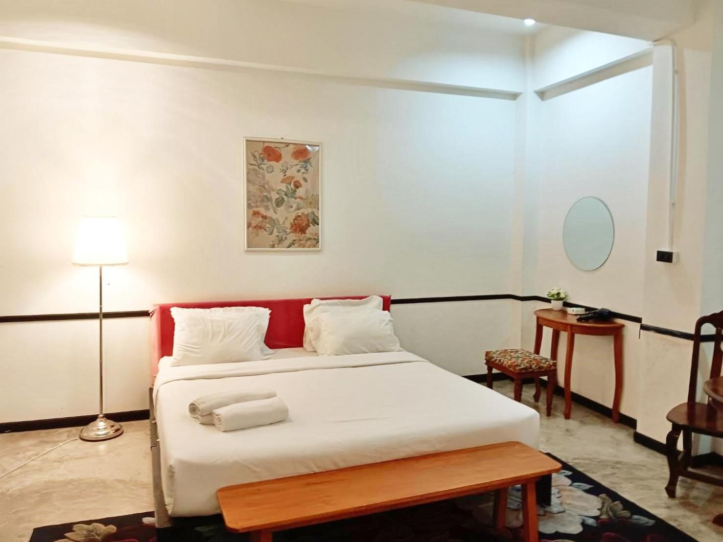 The Character Yaowarat เดอะคาแลตเตอร์ เยาวราช X Apartment Bangkok Exterior photo